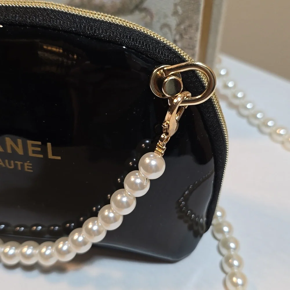 Chanel Pouch with Pearl Strap Plus... B27 - Picture 3 of 8